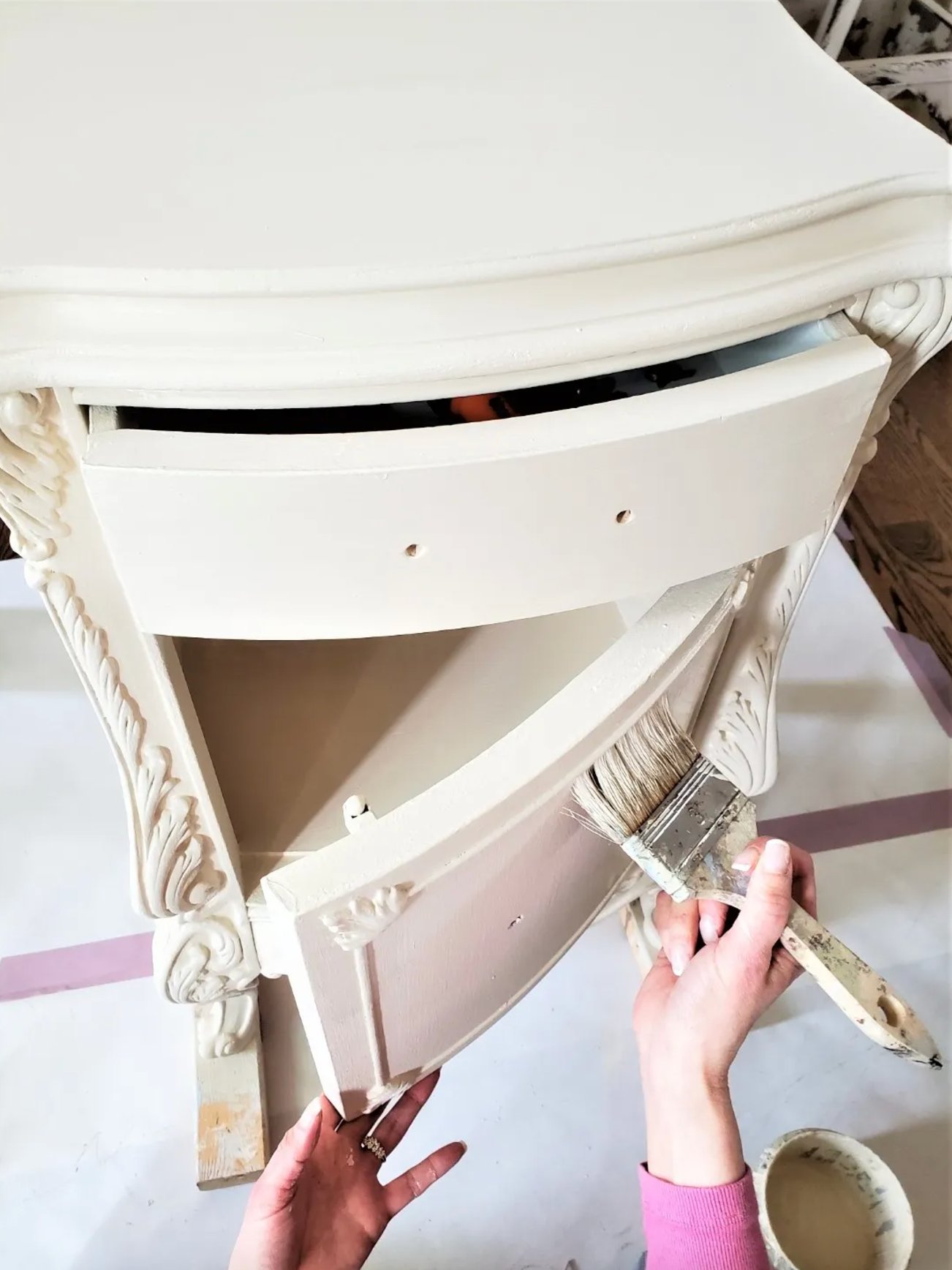 What’s the Best Paint for Furniture? (Of Any Type)