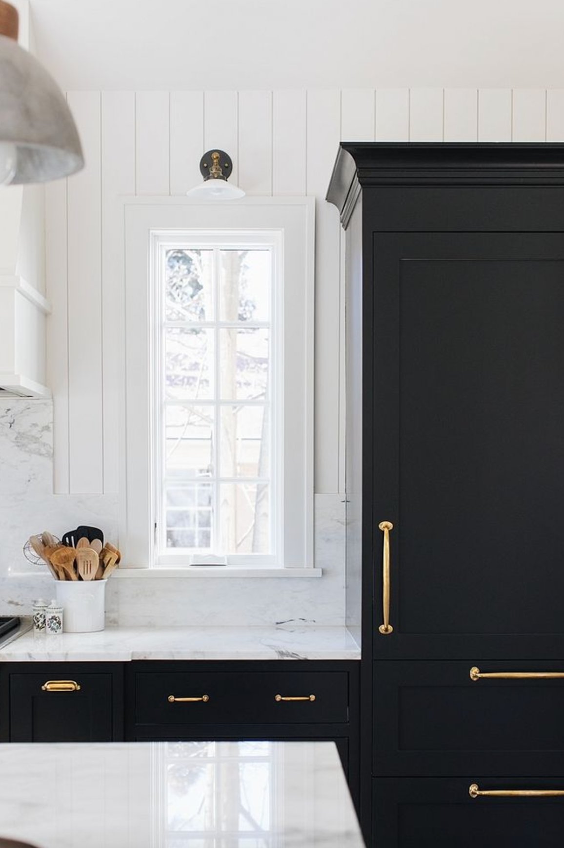 Best Black Paint Colors for Kitchen Cabinets