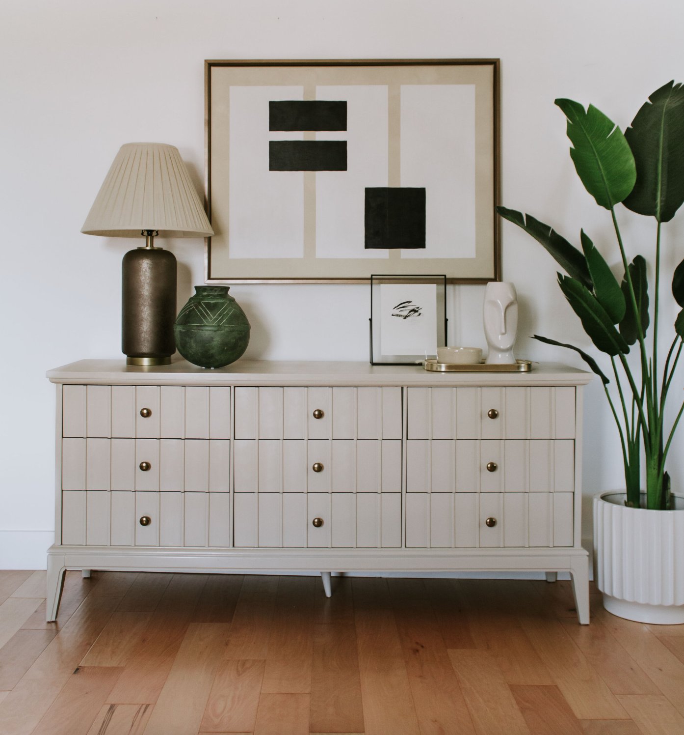 What’s the Best Paint for Furniture? (Of Any Type)