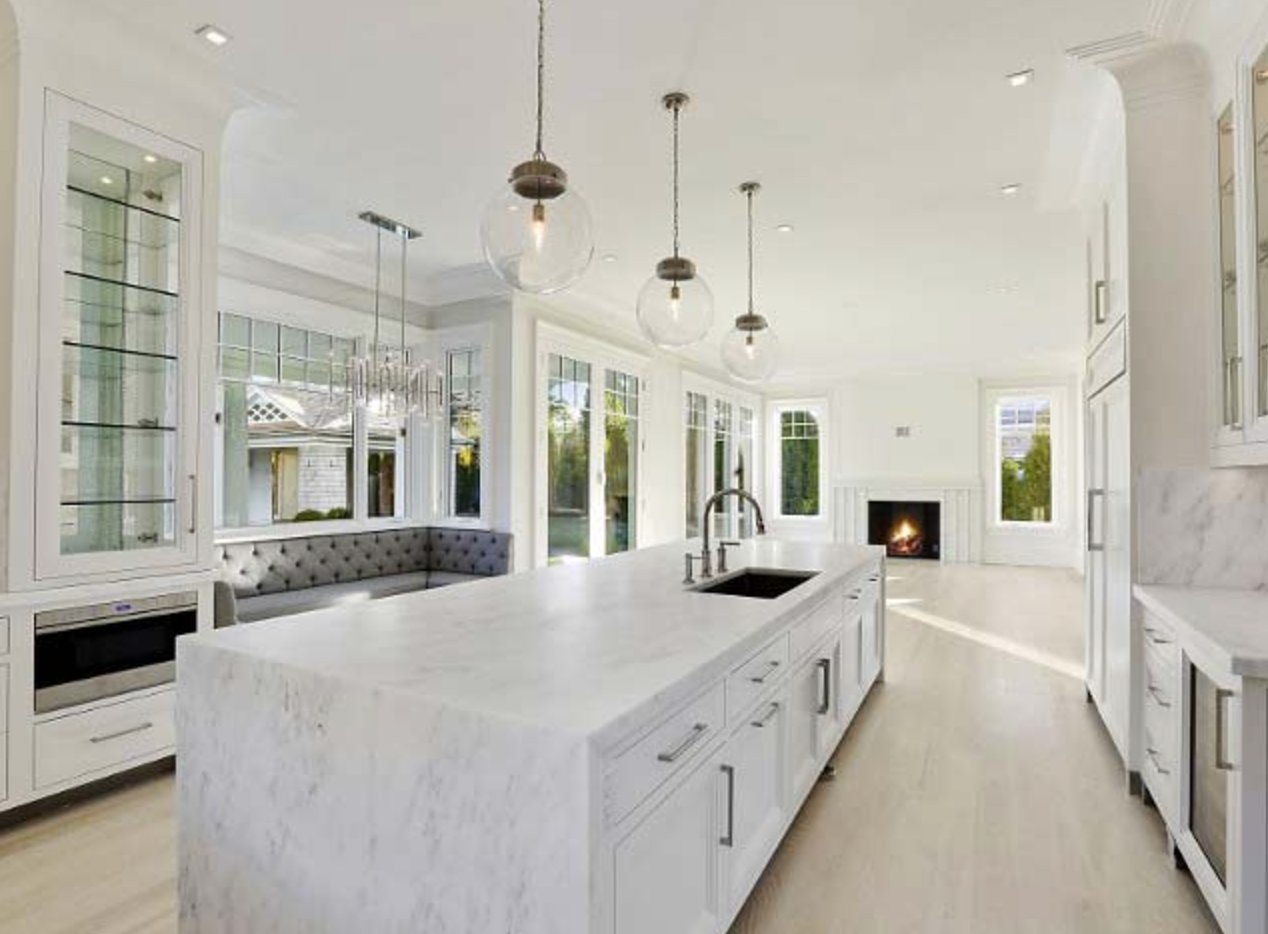 Best White Paint Colors for Kitchen Cabinets