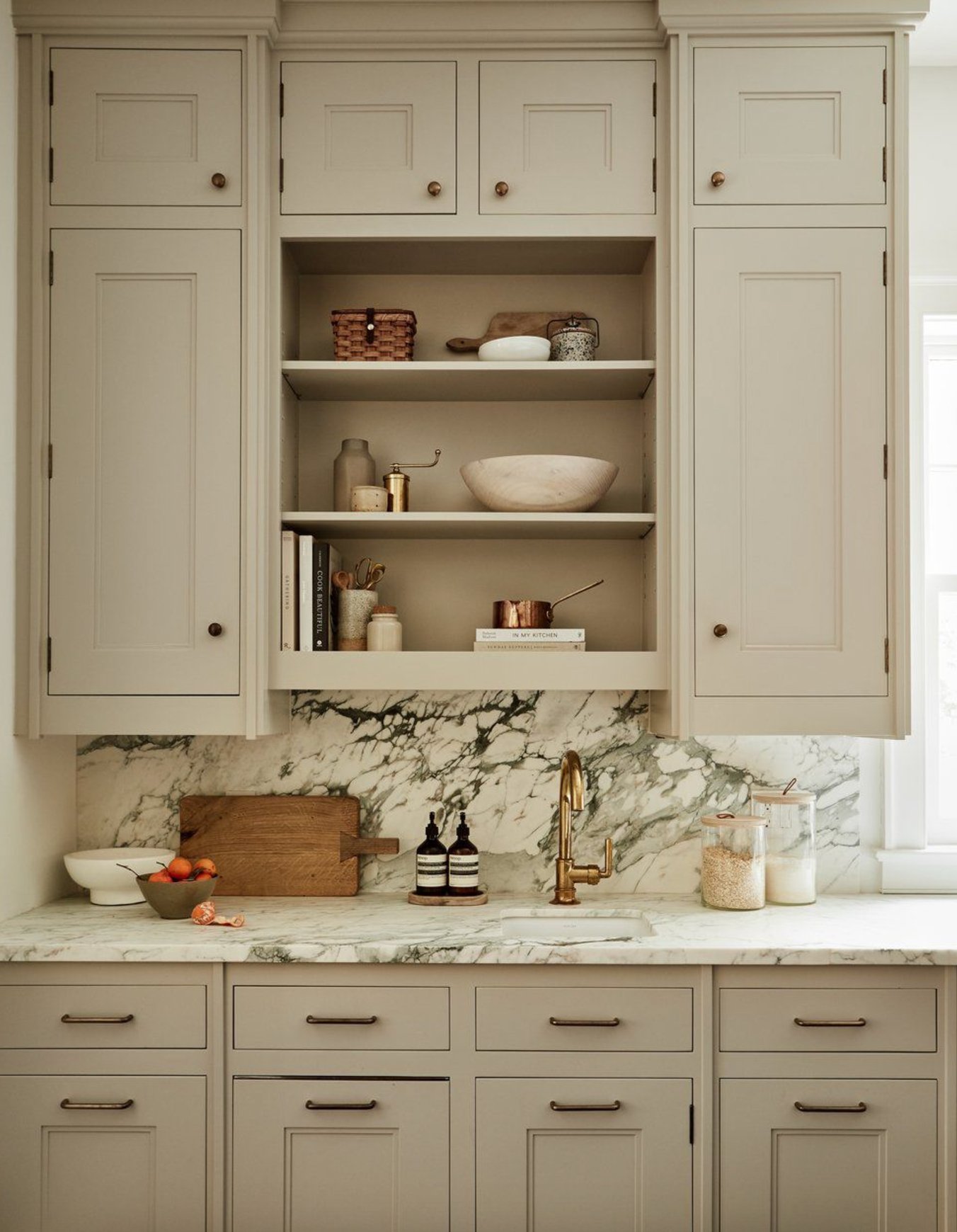 Best Kitchen Cabinet Colors & Ideas